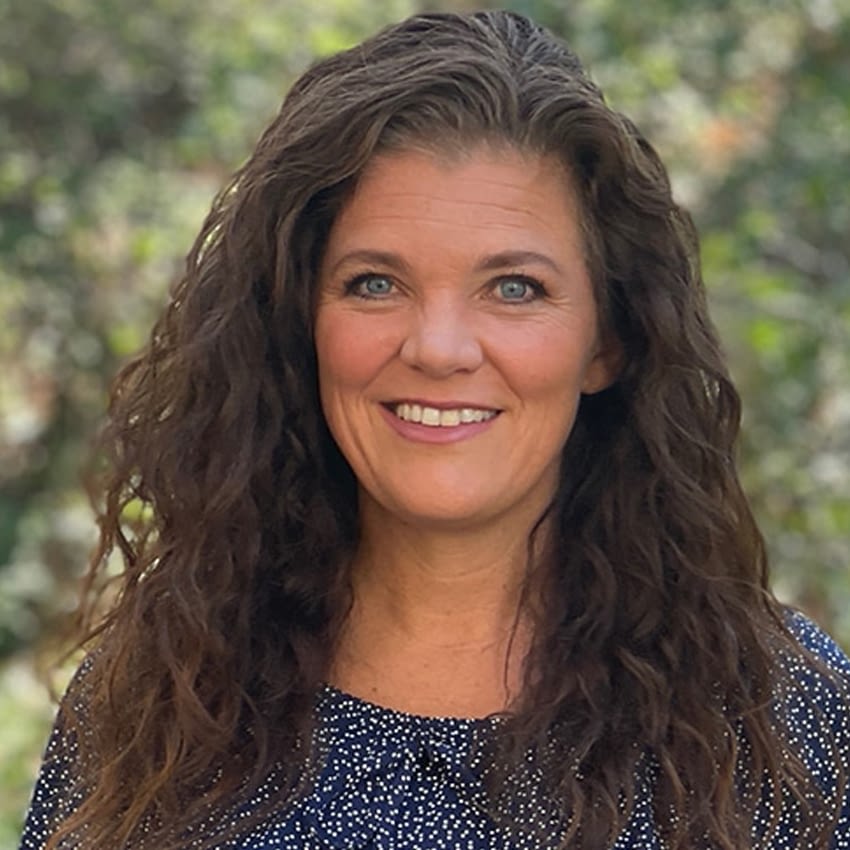 photo of Laura Krokos